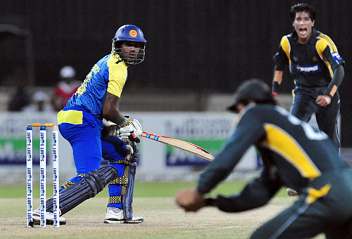 Misbah Ul Haq Had A Feast While Fielding In The Slips Picking Up Four