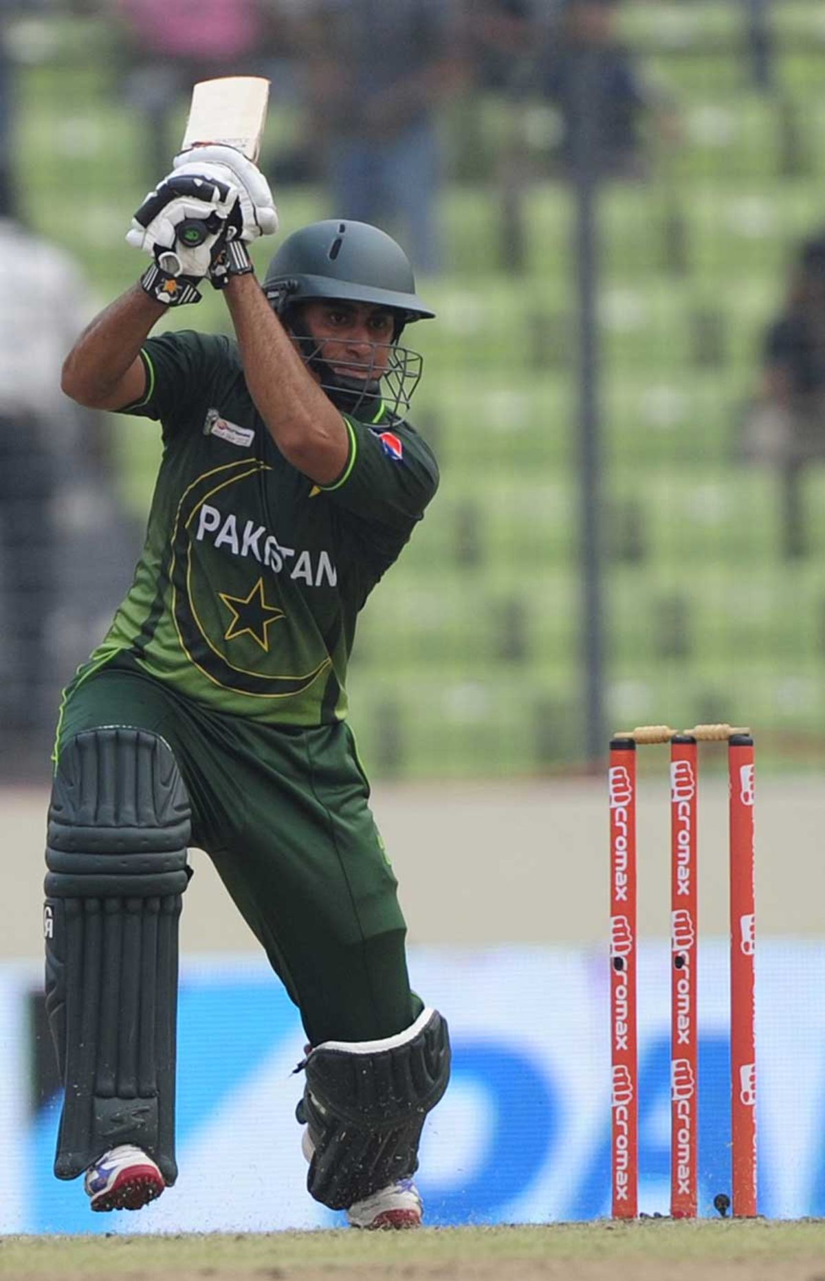 Mohammad Hafeez And Nasir Jamshed Run Past Each Other As Irfan Pathan