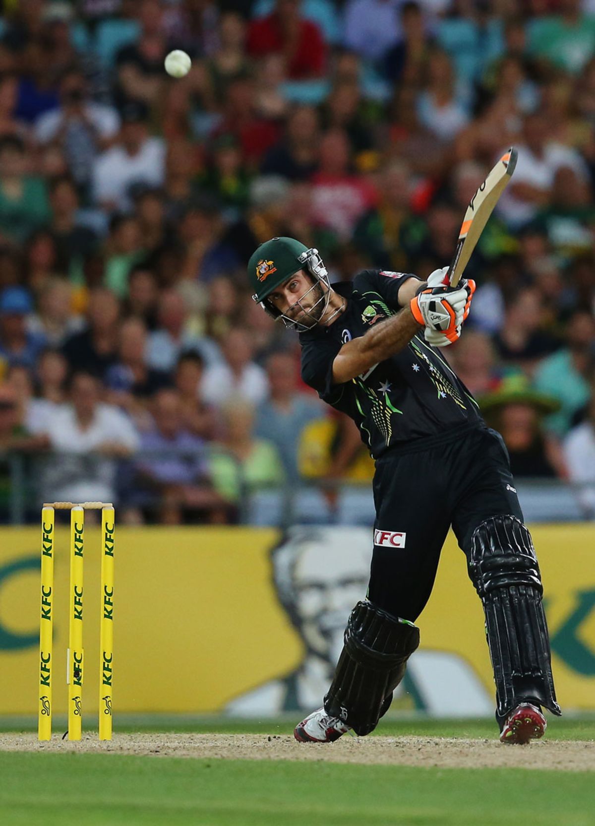 Glenn Maxwell Smashes One Down The Ground Espncricinfo