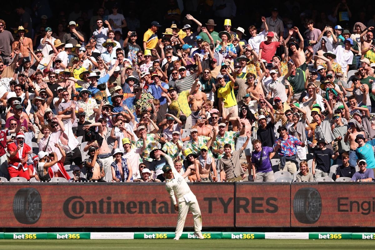 Travis Head Kept The Crowd Entertained Espncricinfo