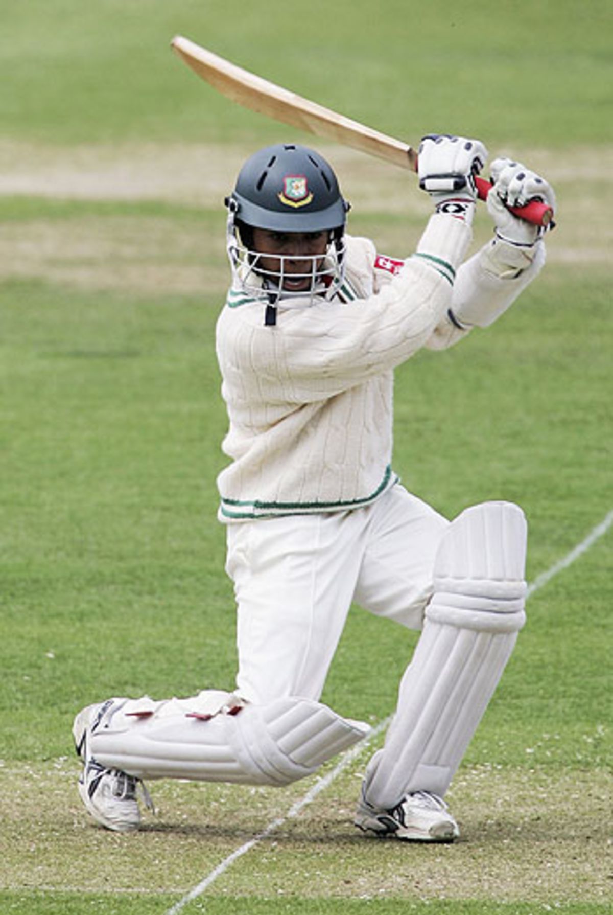 Abdul Razzaq Runs Into Bowl During His Matchwinning Performance Of 4