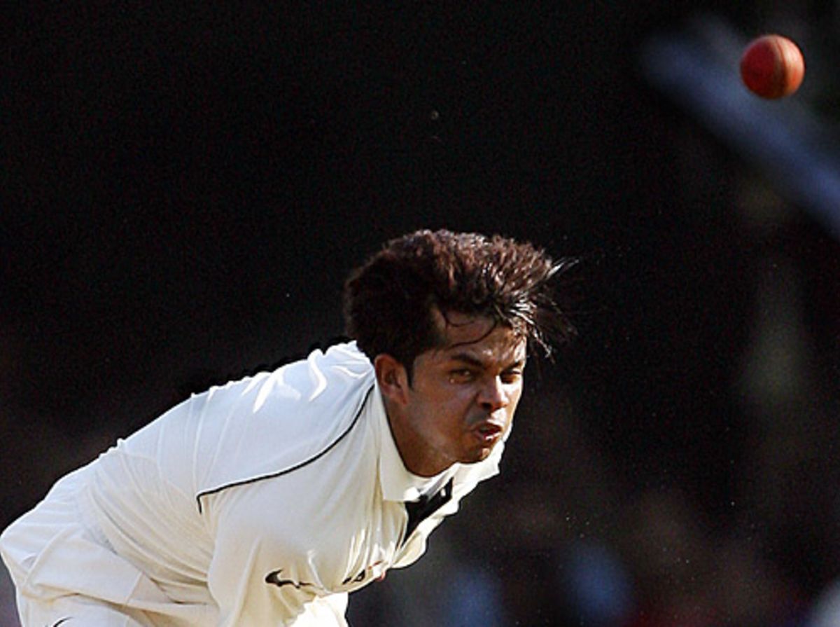 Sreesanth Celebrates Kevin Pietersen S Wicket Espncricinfo