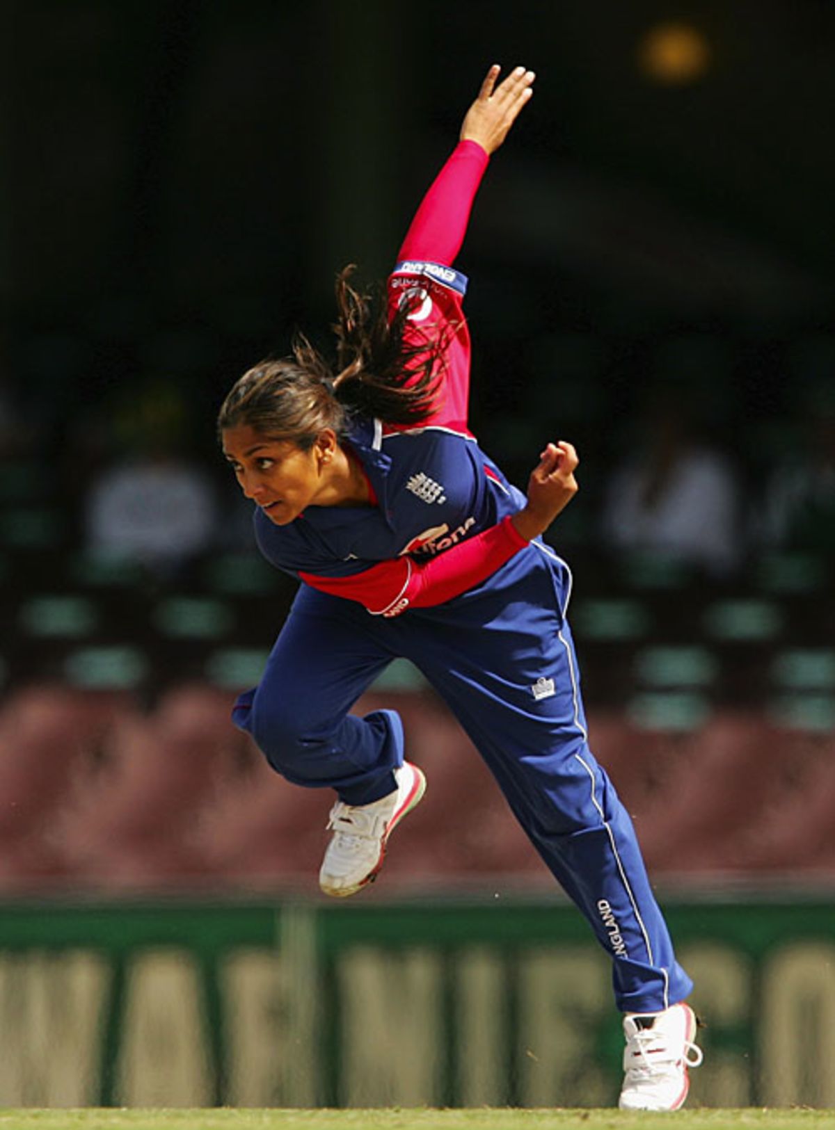 Isa Guha In Action At The SCG ESPNcricinfo