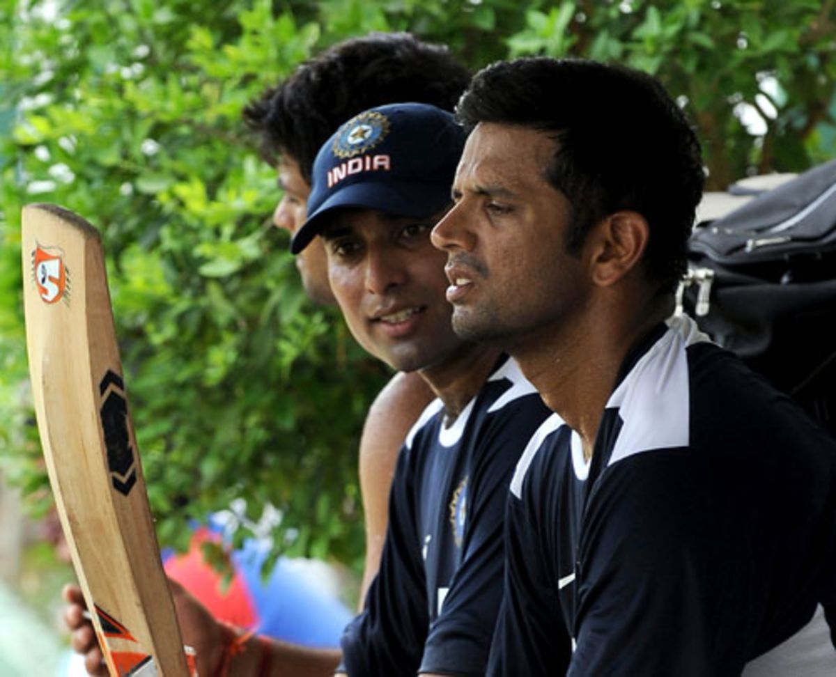 Rahul Dravid Takes A Close Look At A Bat ESPNcricinfo