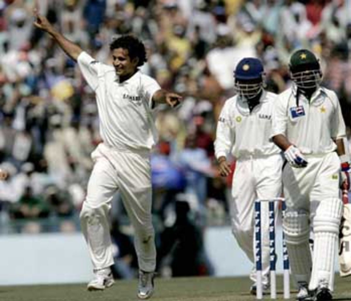 Anil Kumble Was Not To Be Left Out And Picked Up The Vital Wicket Of