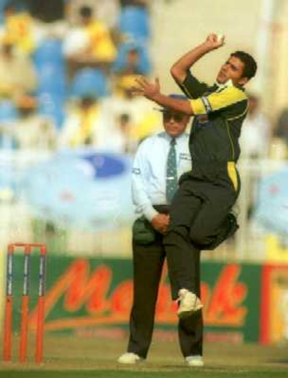 Razzaq In Bowling Action ESPNcricinfo