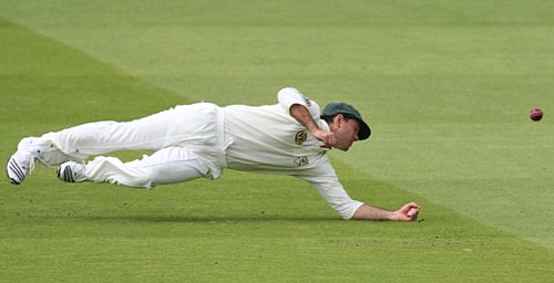 A Chance Evades Ricky Ponting At Slip Espncricinfo