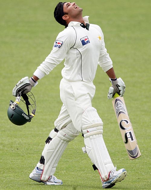 Imran Farhat Celebrates His Hundred ESPNcricinfo