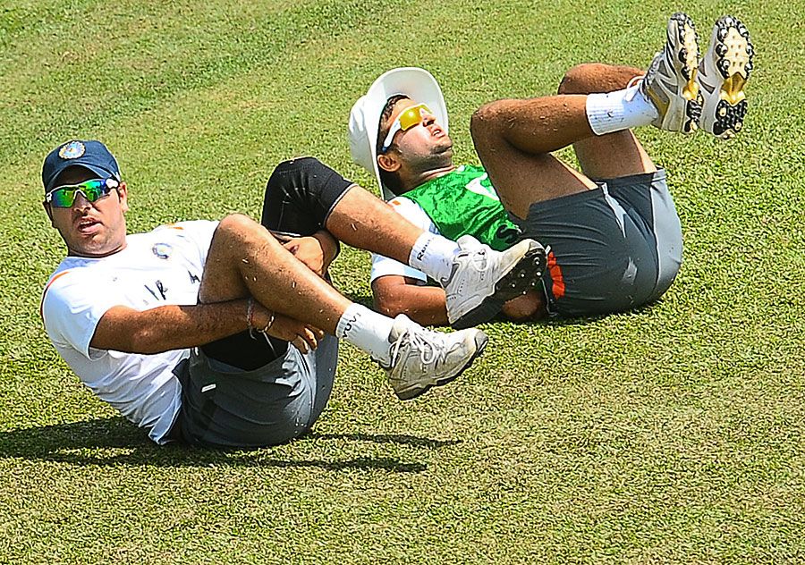 Yuvraj Singh And Suresh Raina Warm Up Espncricinfo