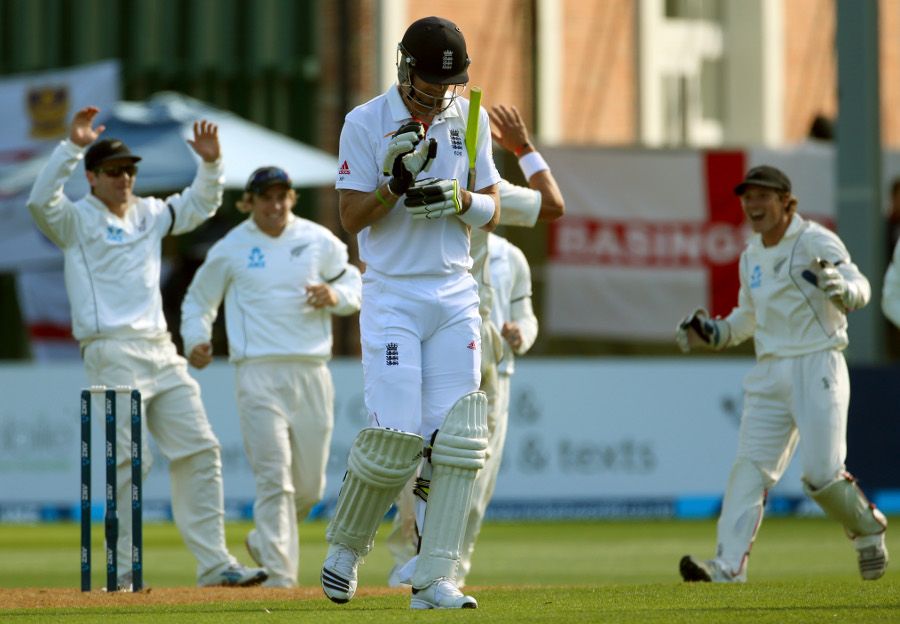 Kevin Pietersen Trudges Off With A First Ball Duck Espncricinfo