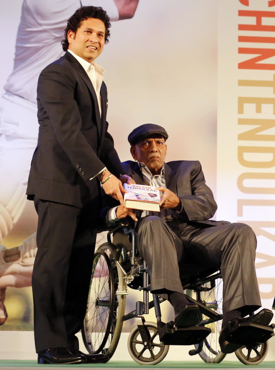 Sachin Tendulkar Presents His First Coach Ramkant Achrekar With His