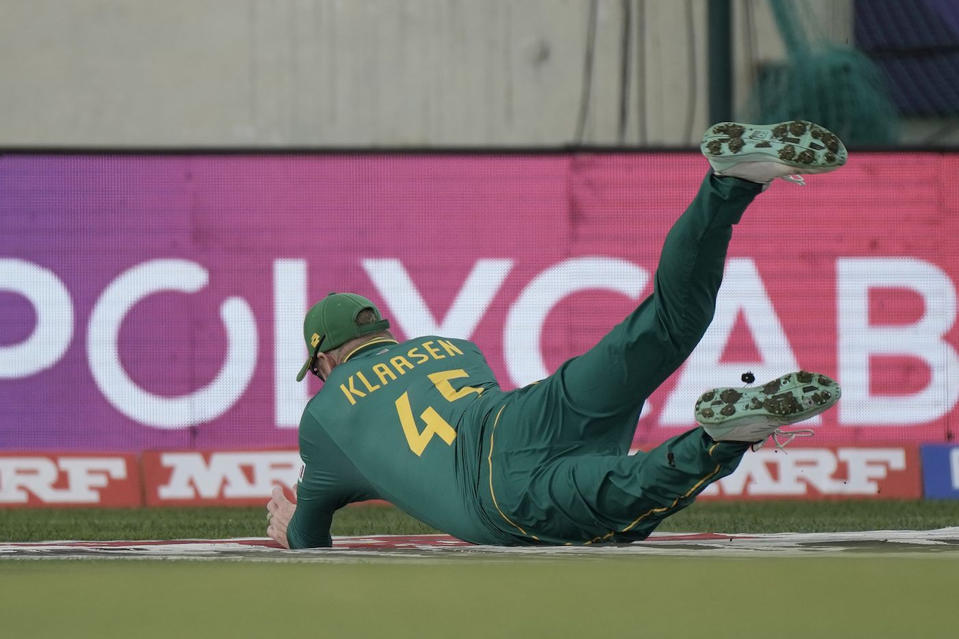 Heinrich Klaasen Took A Screamer In The Deep To Send Back Vikramjit