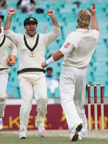 Shane Warne And Ricky Ponting Celebrate The Dismissal Of Rahul Dravid