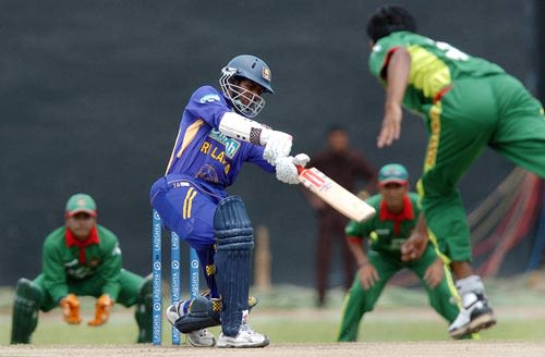 Upul Tharanga Drives During His Brief Stay At The Crease Espncricinfo