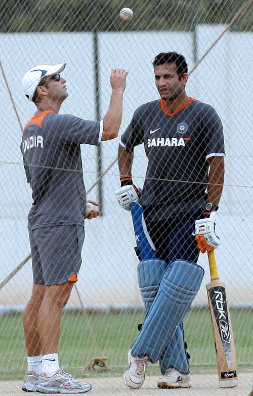 Gary Kirsten Has A Chat With Irfan Pathan In The Nets ESPNcricinfo