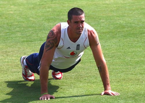 Kevin Pietersen Does A Few Stretches Espncricinfo