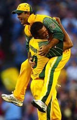 Ricky Ponting Hugs Andrew Symonds ESPNcricinfo