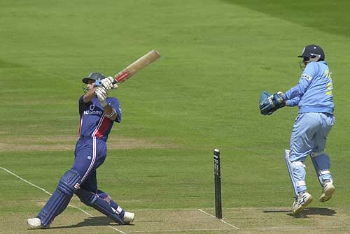 Nasser Hussain Launches Another Boundary On His Way To His Maiden First