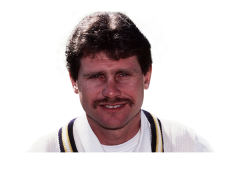 Check stats, recent matches, performance and other info for Robin Arnold Smith