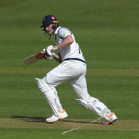 Dominic Bess 42 runs vs Warwickshire