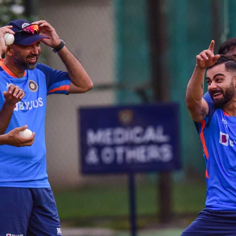 Discover more than 155 watch bowling vietkidsiq.edu.vn