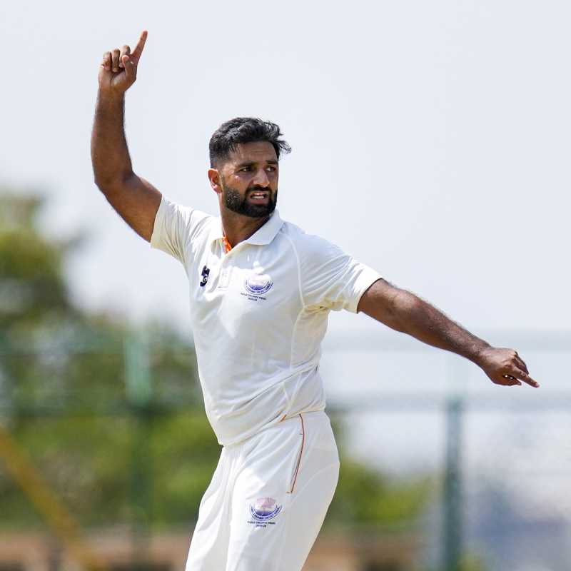 Auqib Nabi Profile - Cricket Player India | Stats, Records, Video