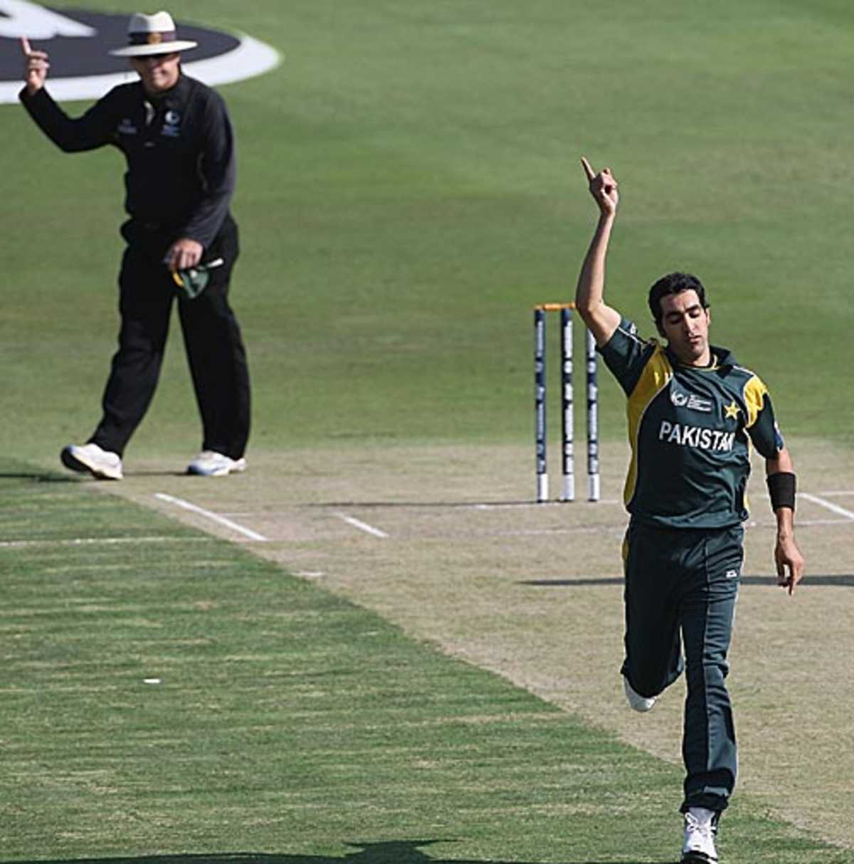 Daryl Harper ODI photos and editorial news pictures from ESPNcricinfo Images