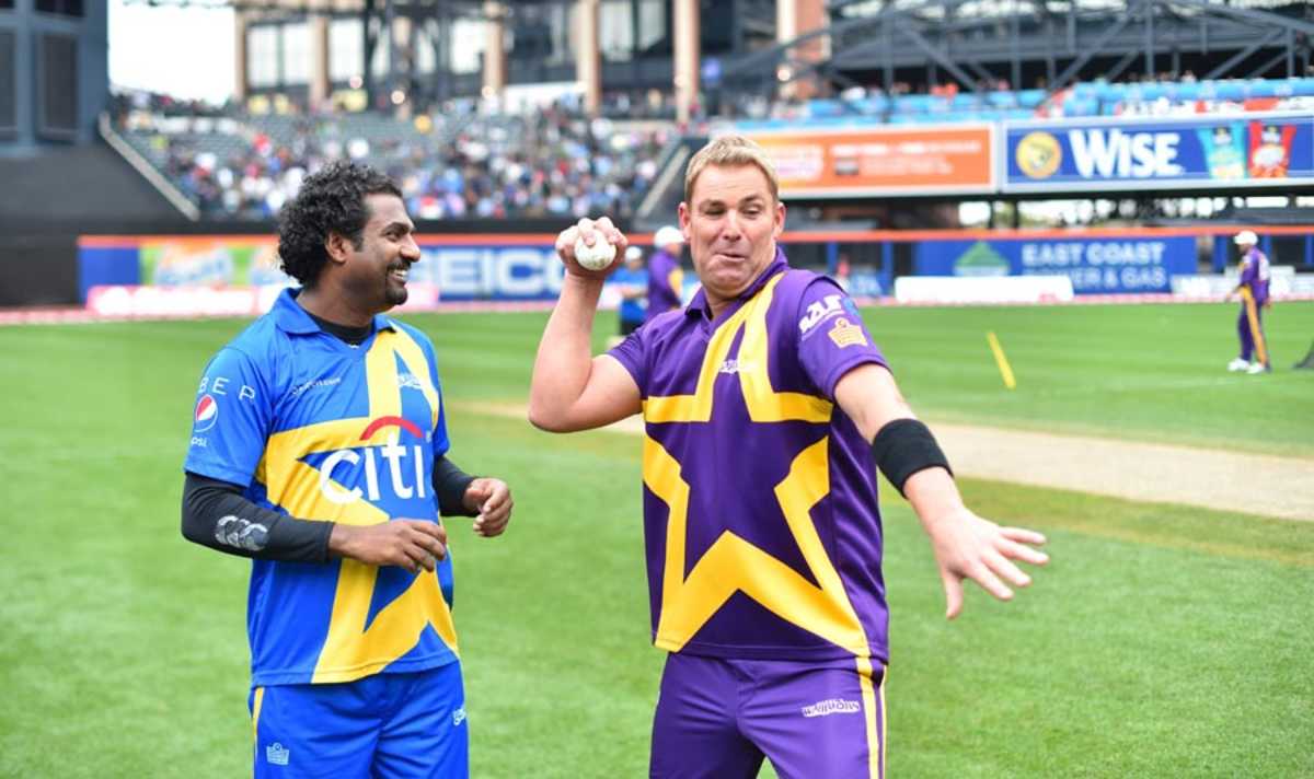 Two of the greatest spinners of all time, Muttiah Muralitharan and Shane Warne, have a chat 