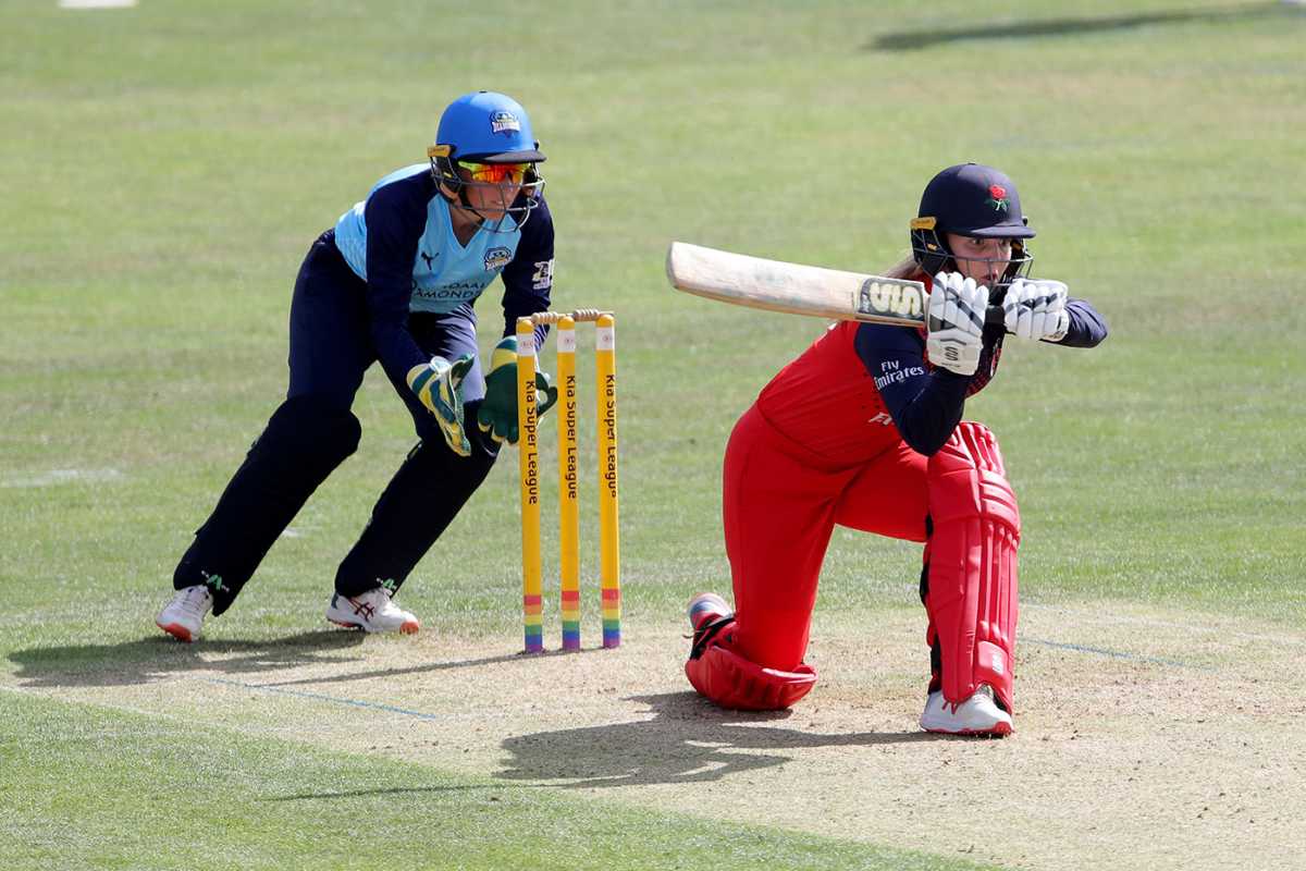 Eleanor Threlkeld gets down to sweep, Yorkshire Diamonds v Lancashire Thunder, Kia Super League, Scarborough, August 23, 2019