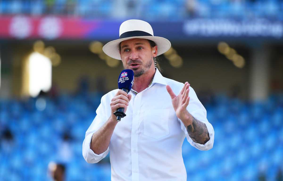 Dale Steyn commentates before the start of the game