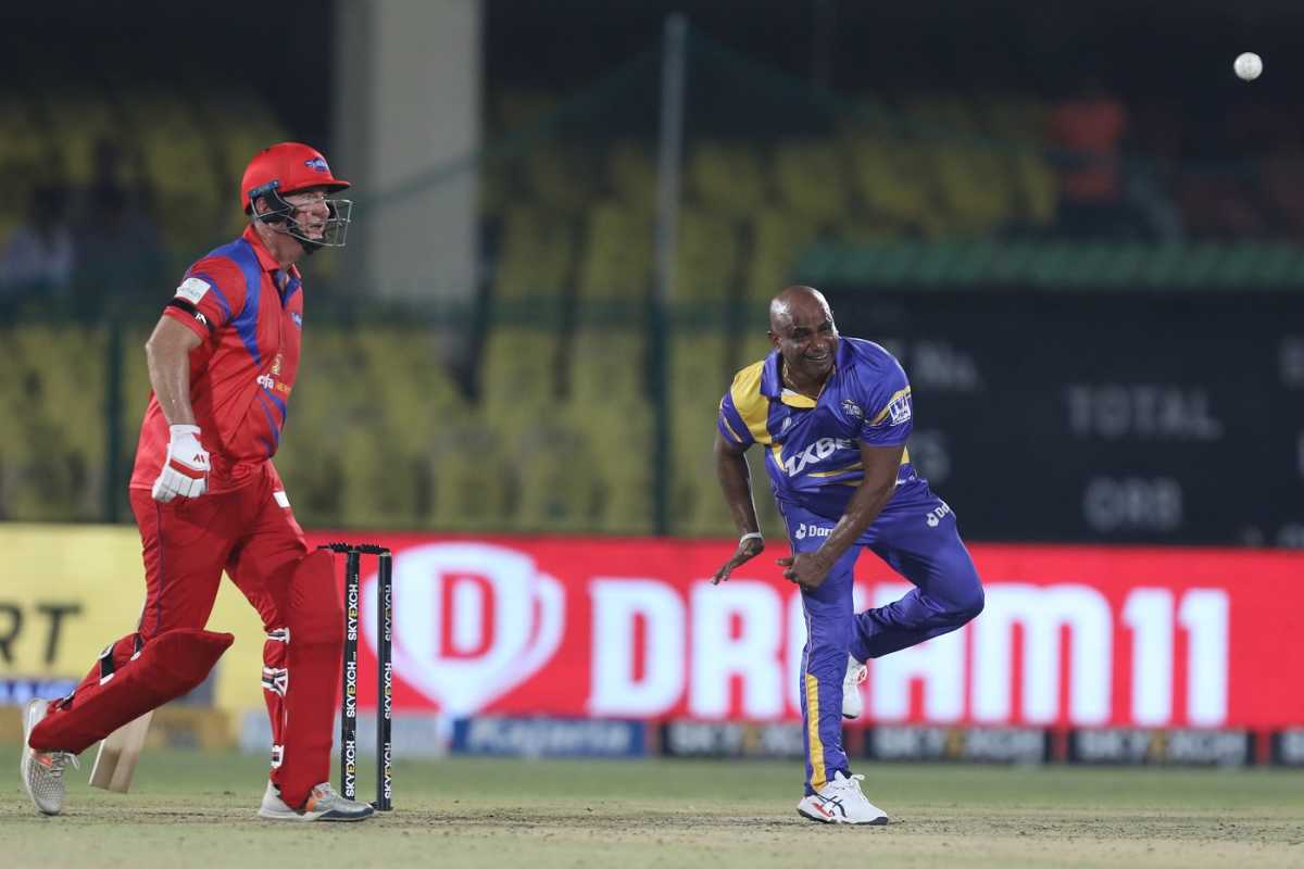Sanath Jayasuriya ODI photos and editorial news pictures from ESPNcricinfo  Images