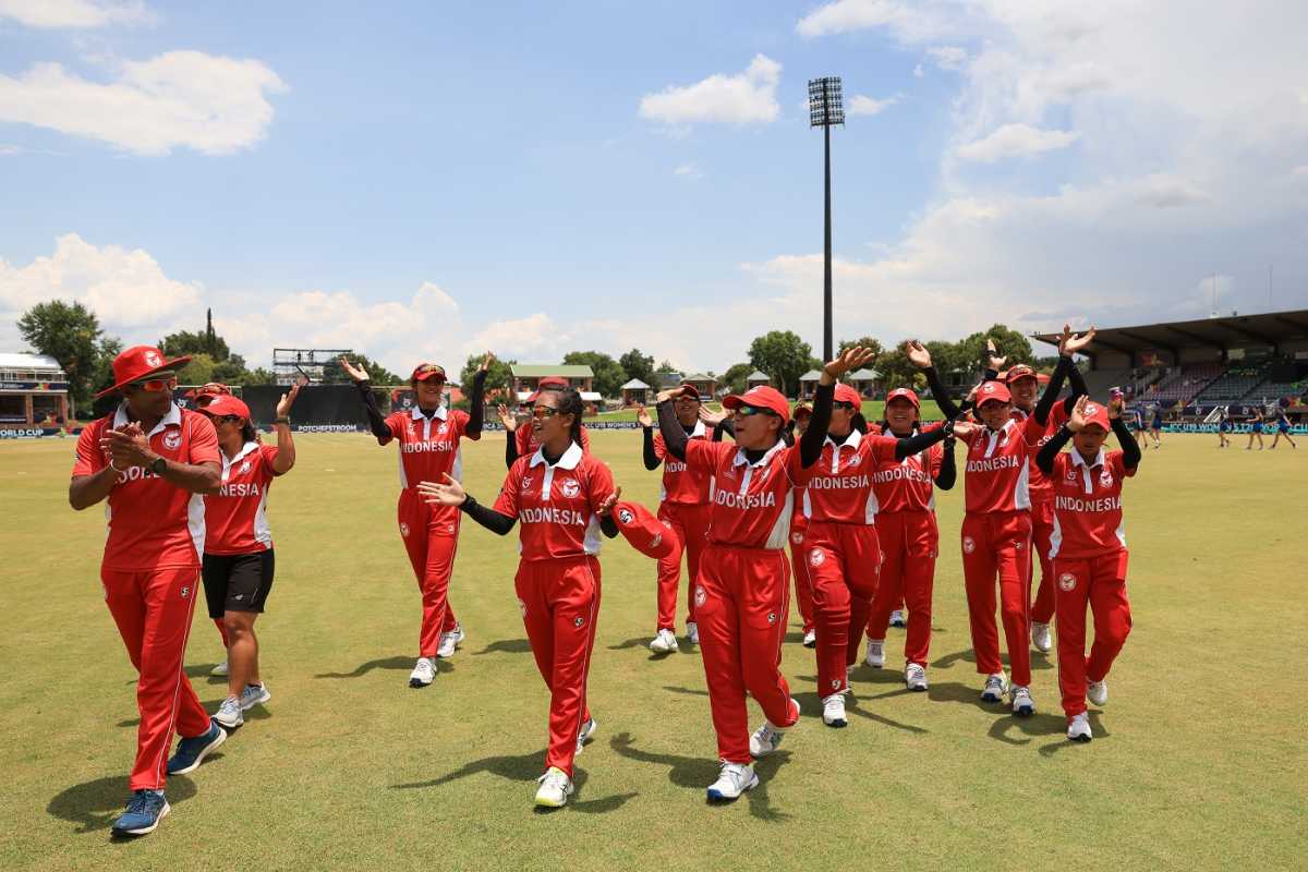 The Indonesia team interact with the crowd after their defeat to Ireland, Ireland U19 vs Indonesia U19, ICC Women's U19 T20 World Cup, Potchefstroom, January 19, 2023