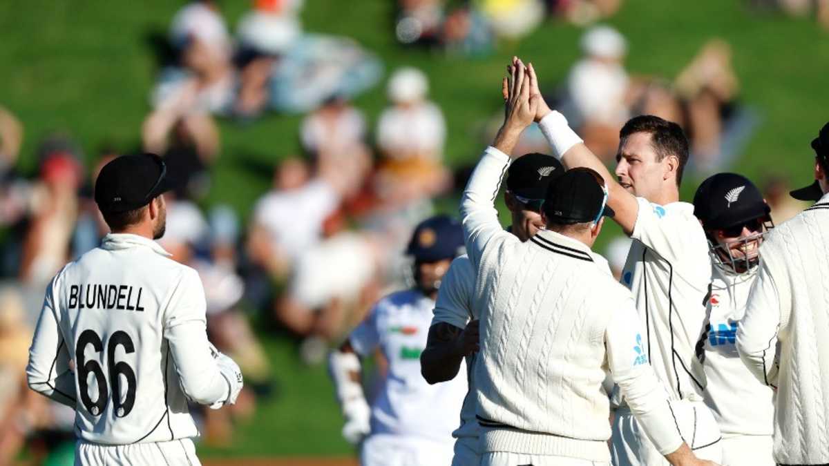 Matt Henry celebrates a wicket