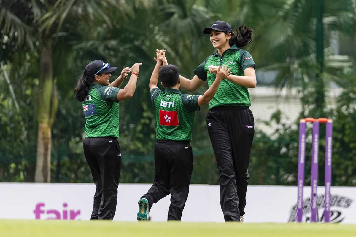 Nensi Patel, Betty Chan and Mahika Gaur celebrate a wicket, Barmy Army Women vs Spirit Women, FairBreak Invitational Tournament, Kowloon, April 4, 2023