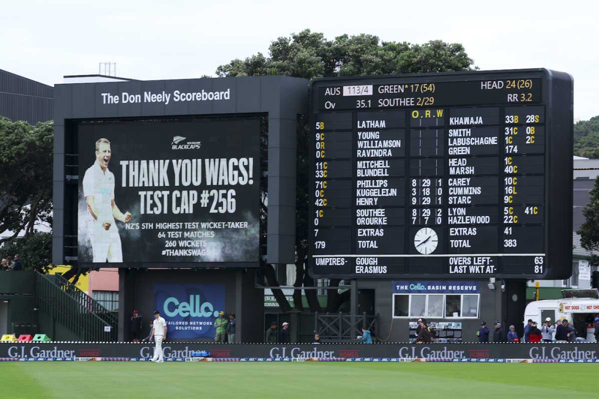 Neil Wagner gets gratitude from the Wellington scoreboard, New Zealand vs Australia, 1st Test, Wellington, 3rd day, March 2, 2024