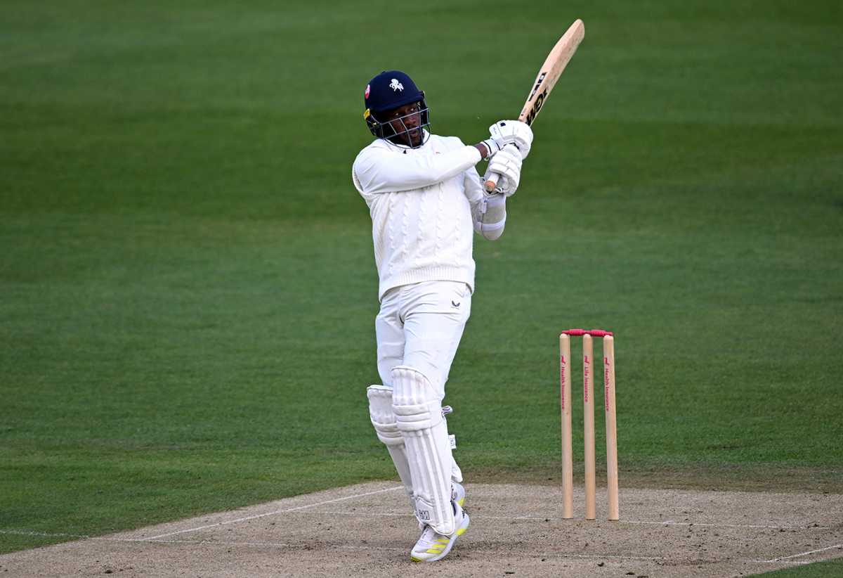 Daniel Bell-Drummond on his way to an elegant 70 