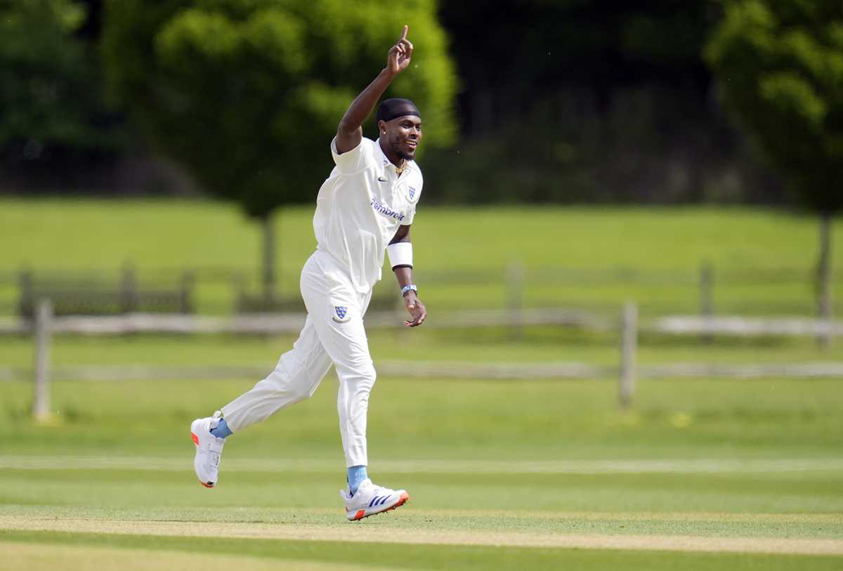 Jofra Archer claimed a wicket early in his spell, Kent 2nxd XI vs Sussex 2nd XI, Beckenham, May 17, 2024