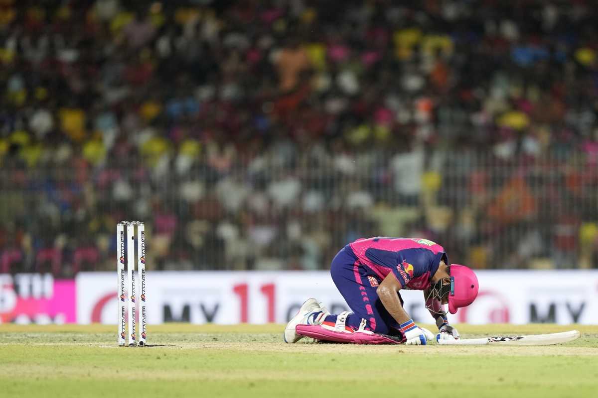 Dhruv Jurel was on his knees after being hit on the throat by a short ball, Sunrisers Hyderabad vs Rajasthan Royals, Qualifier 2, IPL 2024, Chennai, May 24, 2024