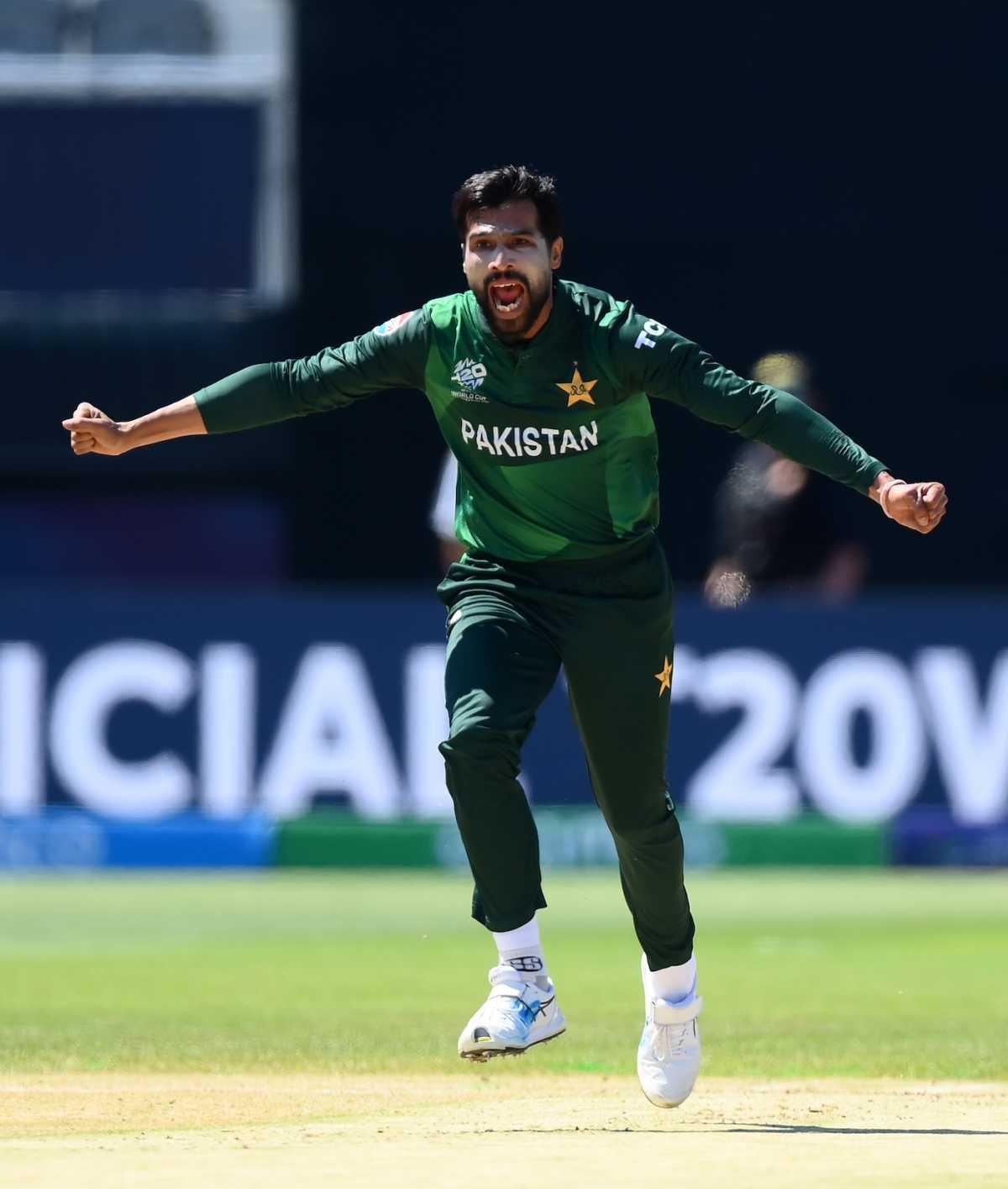 Mohammad Amir was named the Player of the Match for his 2 for 13, Canada vs Pakistan, T20 World Cup 2024, New York, June 11, 2024