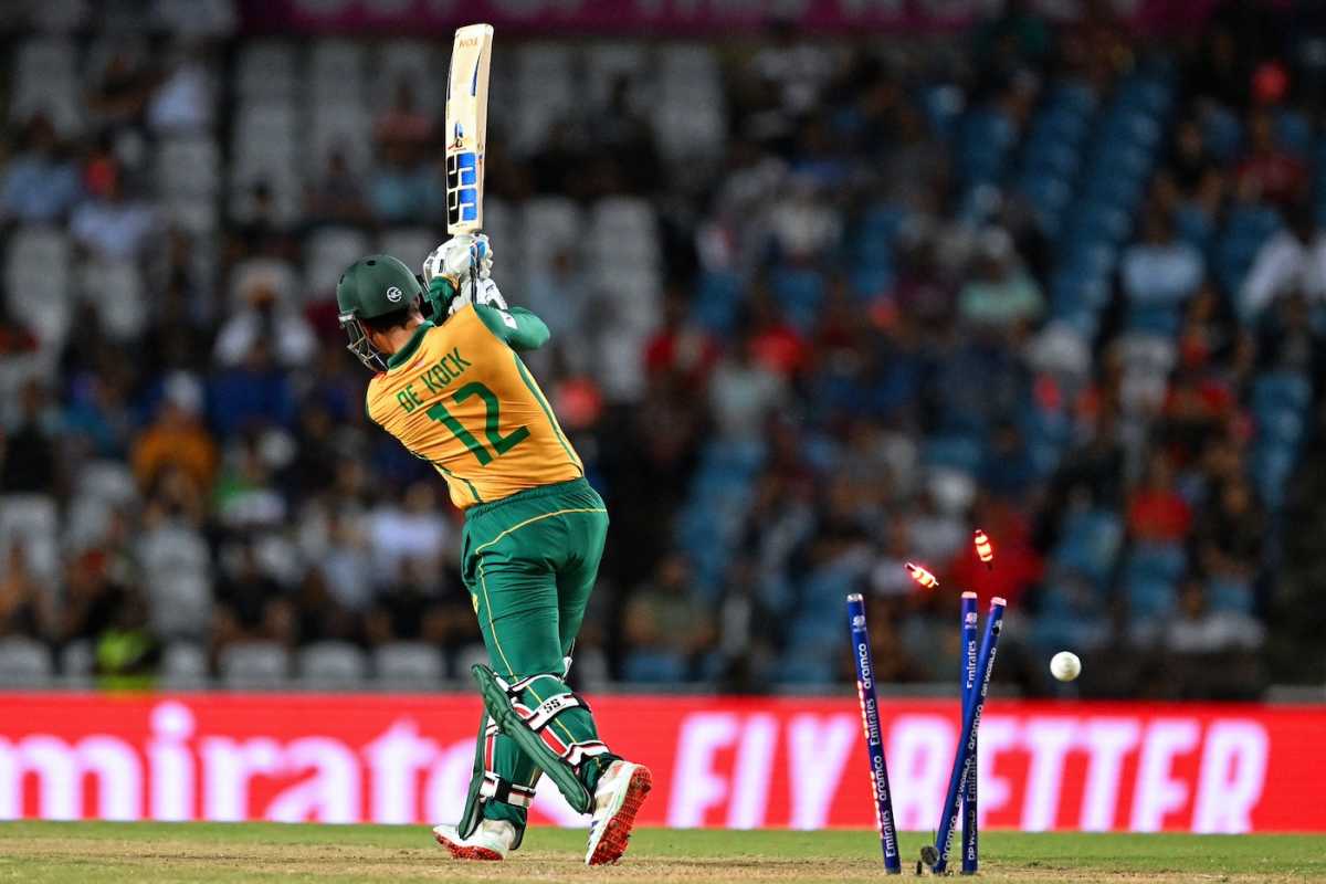 Quinton de Kock missed an inswinger from Fazalhaq Farooqi, Afghanistan vs South Africa, 1st semi-final, Tarouba, T20 World Cup, June 26, 2024