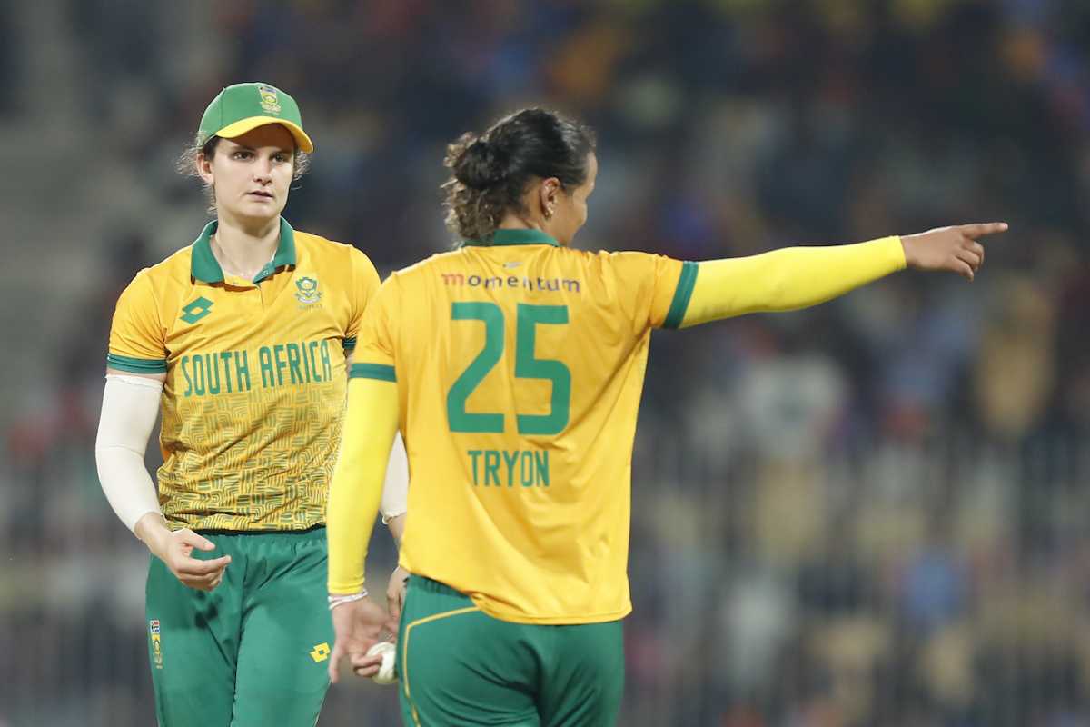 Laura Wolvaardt and Chloe Tryon in the field, India vs South Africa, 3rd Women's T20I, Chennai, July 9, 2024