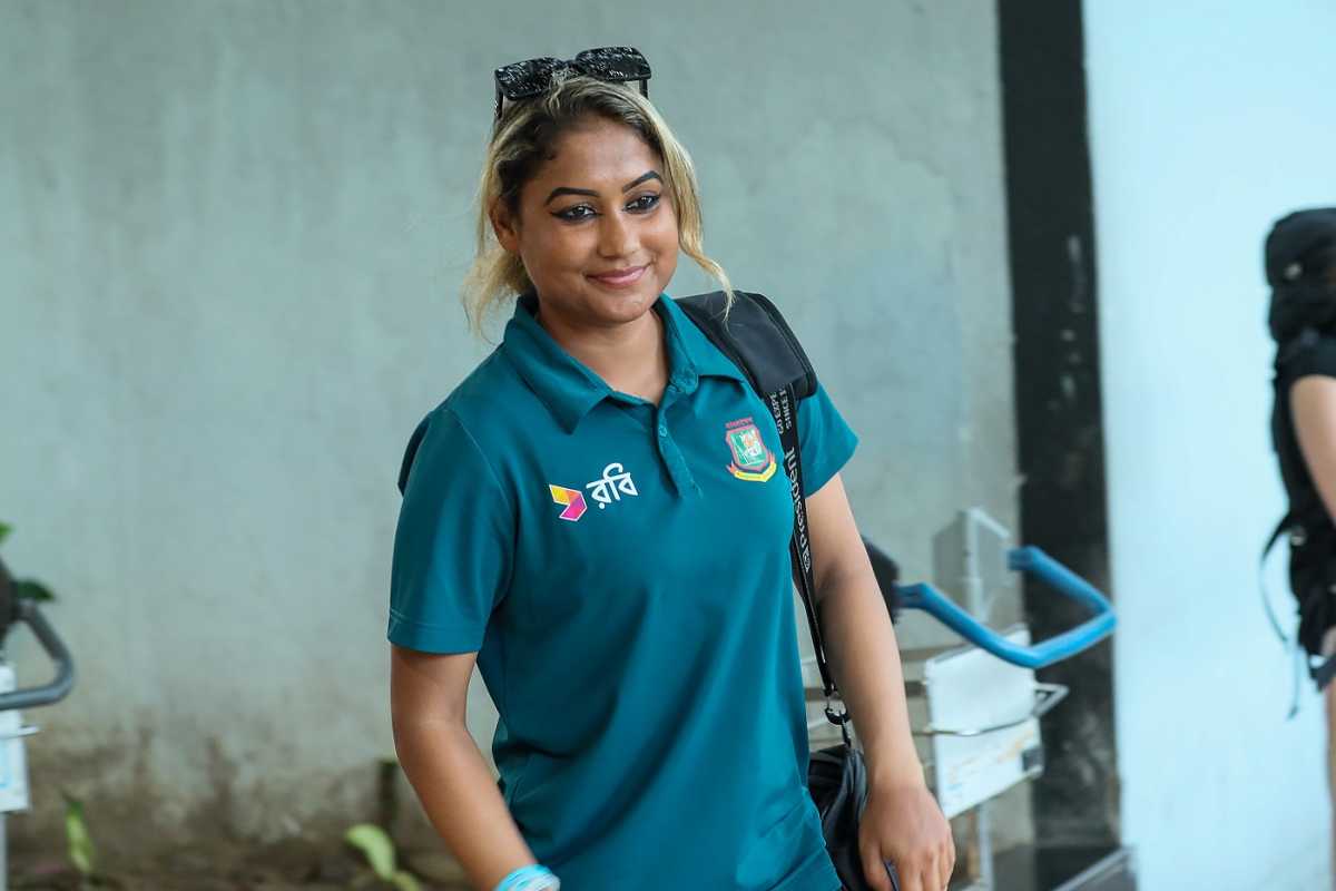 Jahanara Alam arrived with the Bangladesh team for the ACC Women's T20 Asia Cup 2024, Colombo, July 16, 2024