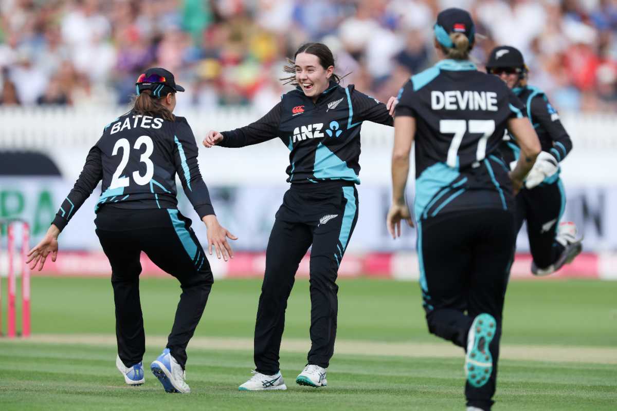 Fran Jonas added Nat Sciver-Brunt to her wickets haul, England vs New Zealand, 5th Women's T20I, Lord's, July 17, 2024