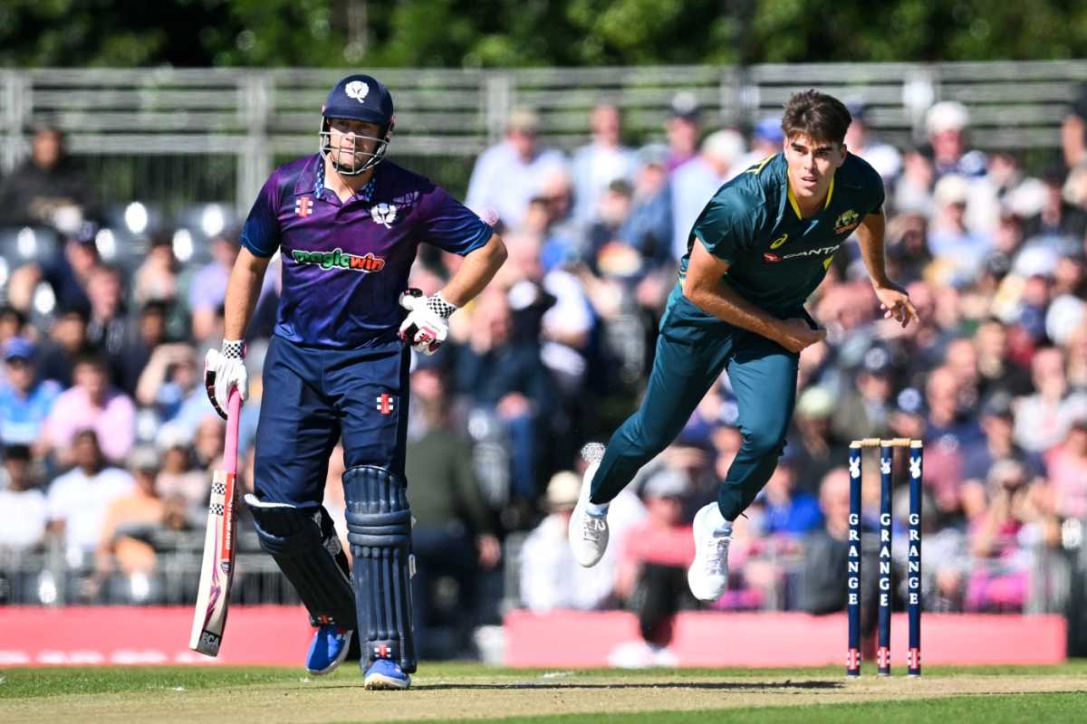 Xavier Bartlett took the early wicket of Ollie Hairs, Scotland vs Australia, 1st T20I, Edinburgh, September 4, 2024