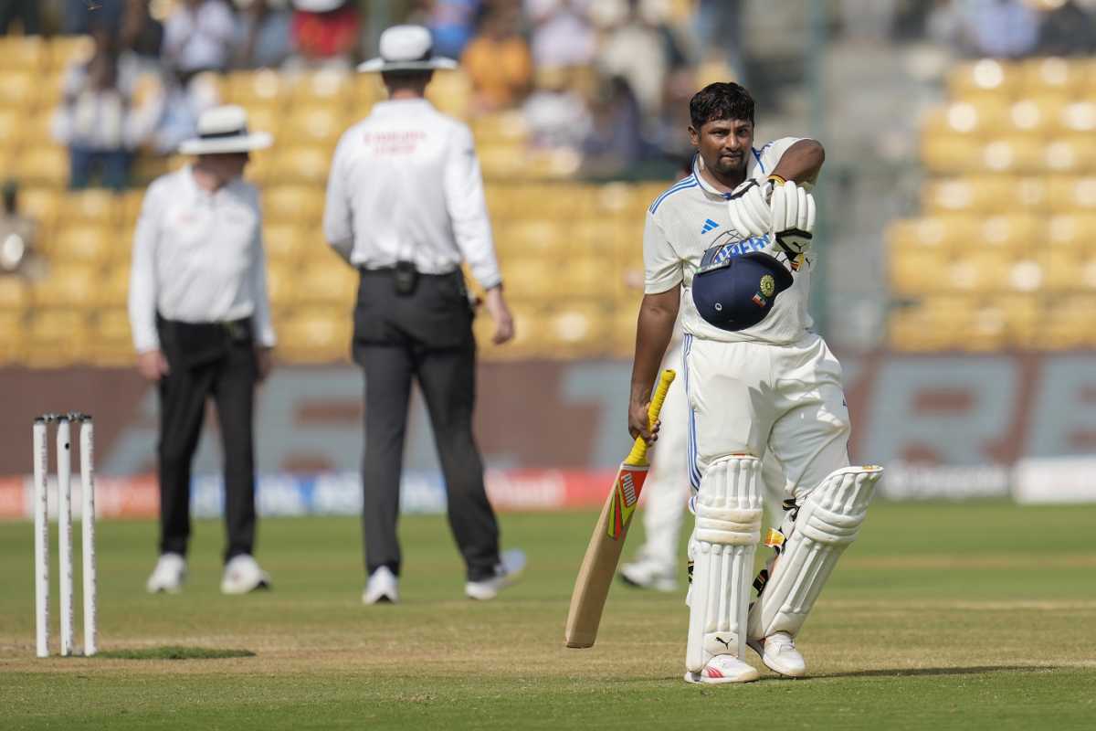 Sarfaraz Khan walks back after being dismissed for 150, India vs New Zealand, 1st Test, Bengaluru, 4th day, October 19, 2024