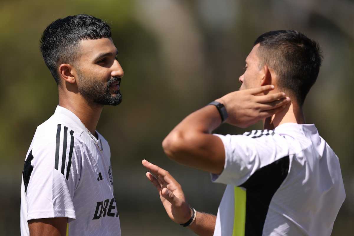 Devdutt Padikkal chats with Yashasvi Jaiswal while training, Optus Stadium, November 20, 2024