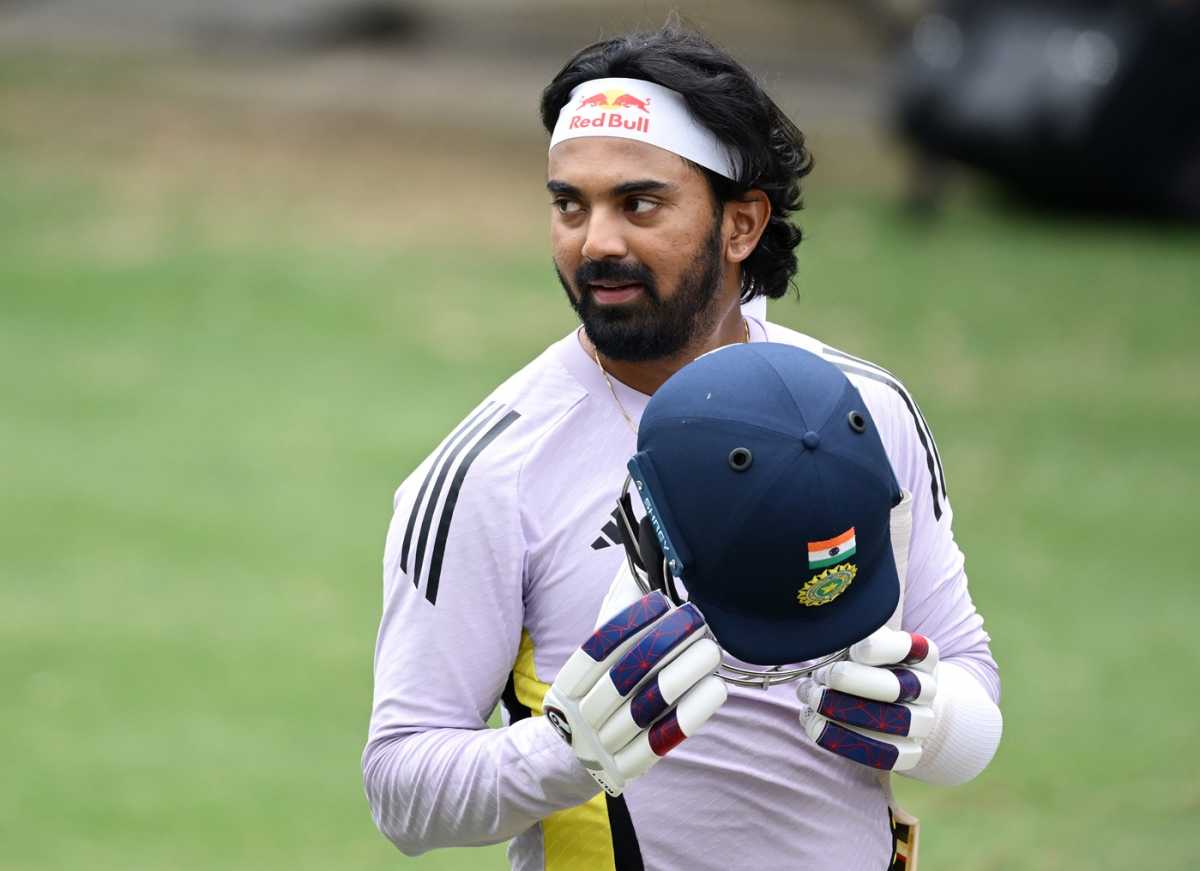 KL Rahul prepares to bat in the nets, Australia vs India, Melbourne, December 22, 2024