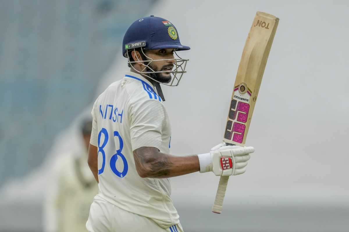 Nitish Kumar Reddy fought with his maiden half-century, Australia vs India, 4th Test, Melbourne, 3rd day, December 28, 2024