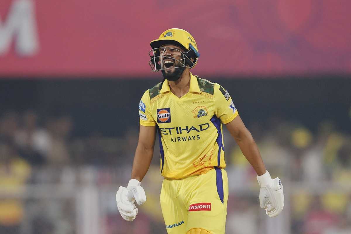 Ruturaj Gaikwad copped a painful blow on the forearm, Rajasthan Royals vs Chennai Super Kings, IPL 2025, Guwahati, March 30, 2025