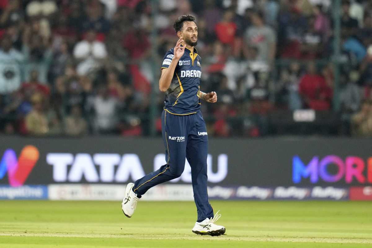 Prasidh Krishna gave away just 26 runs and castled Tim David, Royal Challengers Bengaluru vs Gujarat Titans, IPL 2025, Bengaluru, April 2, 2025